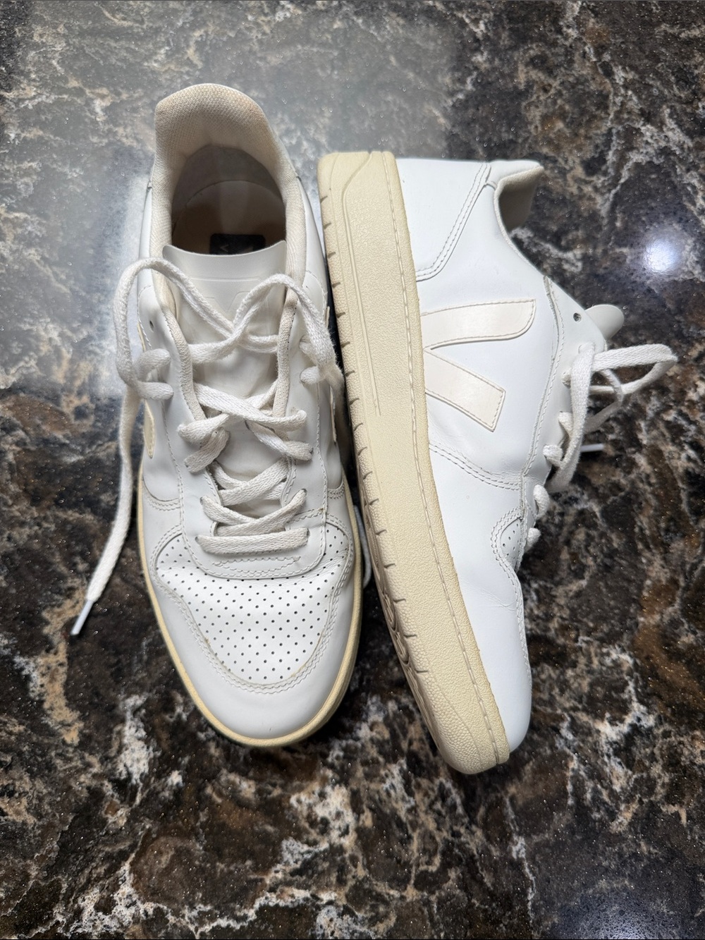 Veja v-10 leather sneakers